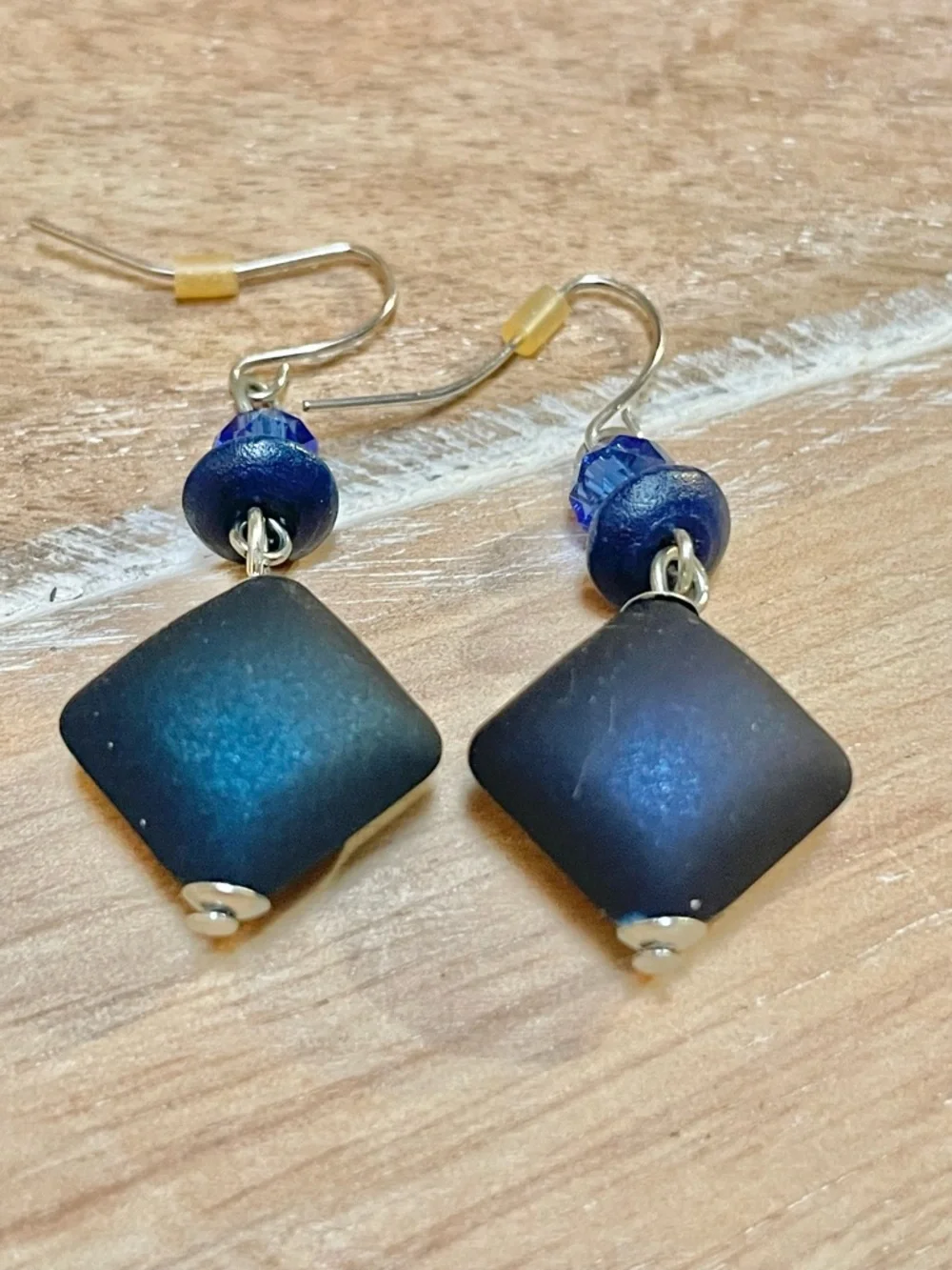 N/A elegant blue